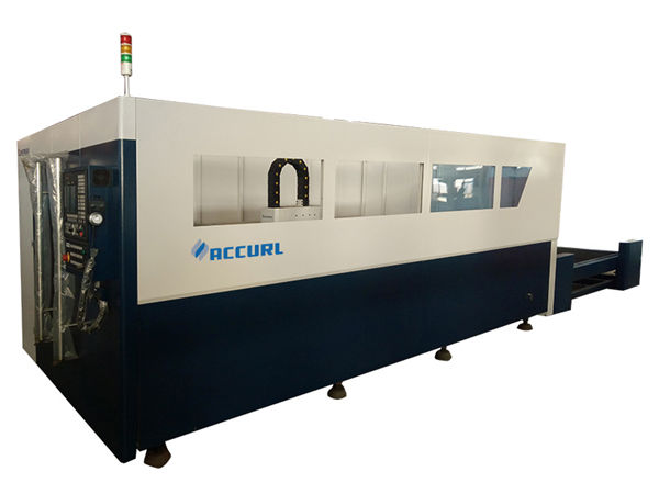 700-2000w fiber metal laser cutting machine with water cooling