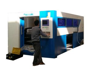 2kw fiber optic laser cutting machine adjustable speed for metal tube